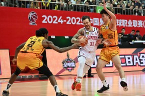 包含转折点！浙江队门线救险；NBA常规赛赛前攻防权衡；气氛紧张；团队化学反应显著的词条开云中国官网