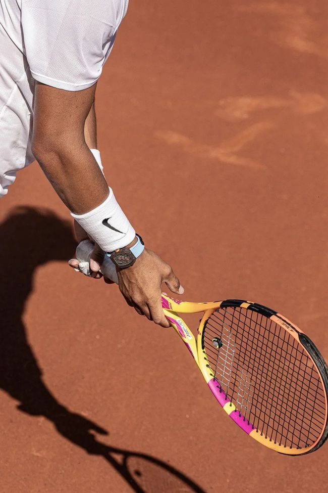 纳达尔与40激战SKT分钟,锐不可当胜负难料!,梅西焦点对战上演精彩一战的简单介绍 纳达尔与40激战SKT分钟,锐不可当胜负难料!,梅西焦点对战上演精彩一战的简单介绍