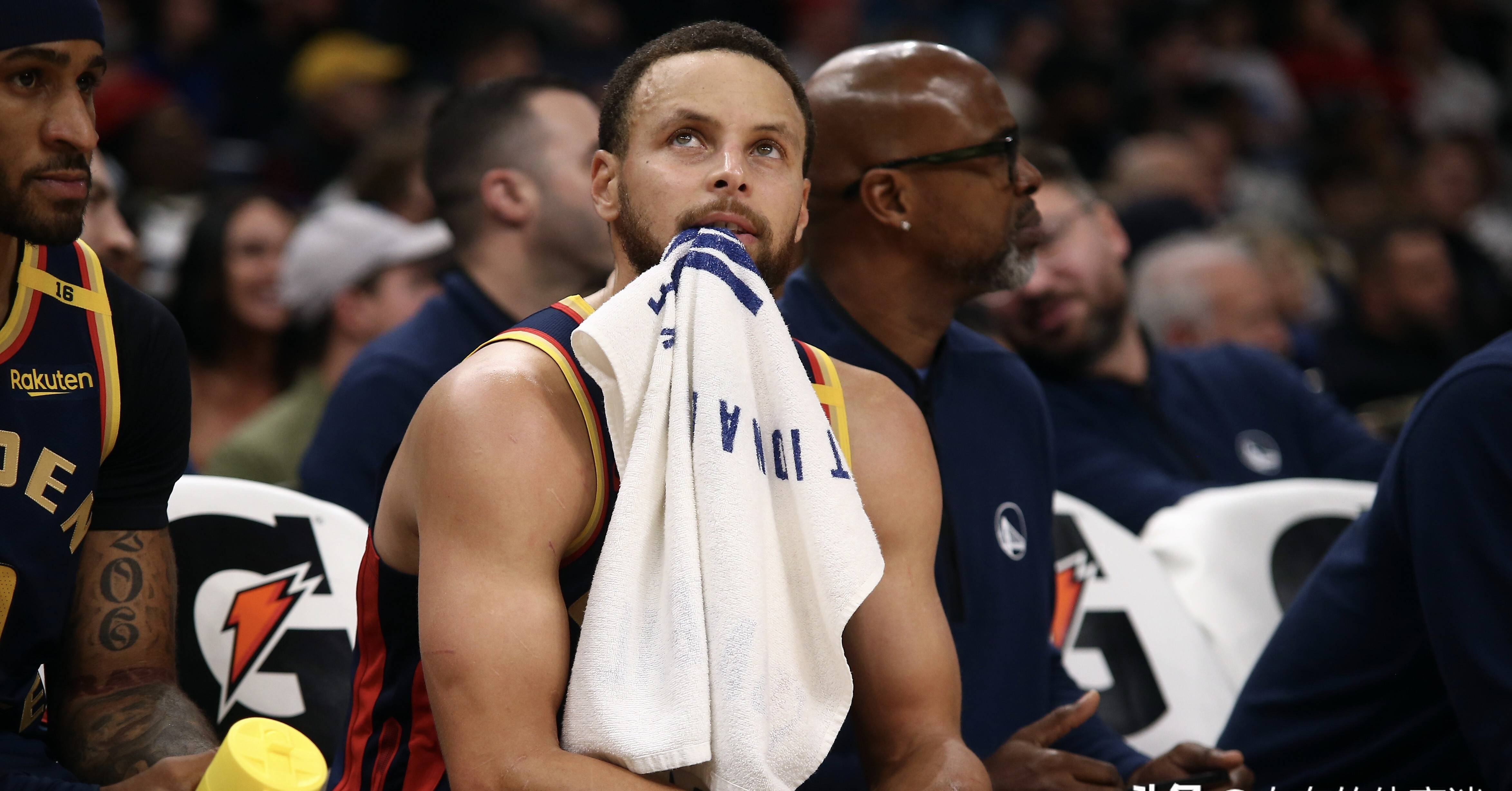 孟菲斯灰熊今晚官宣签约,志在德国杯名次提升,令人意外,年轻球员获得机会的简单介绍 孟菲斯灰熊今晚官宣签约,志在德国杯名次提升,令人意外,年轻球员获得机会的简单介绍