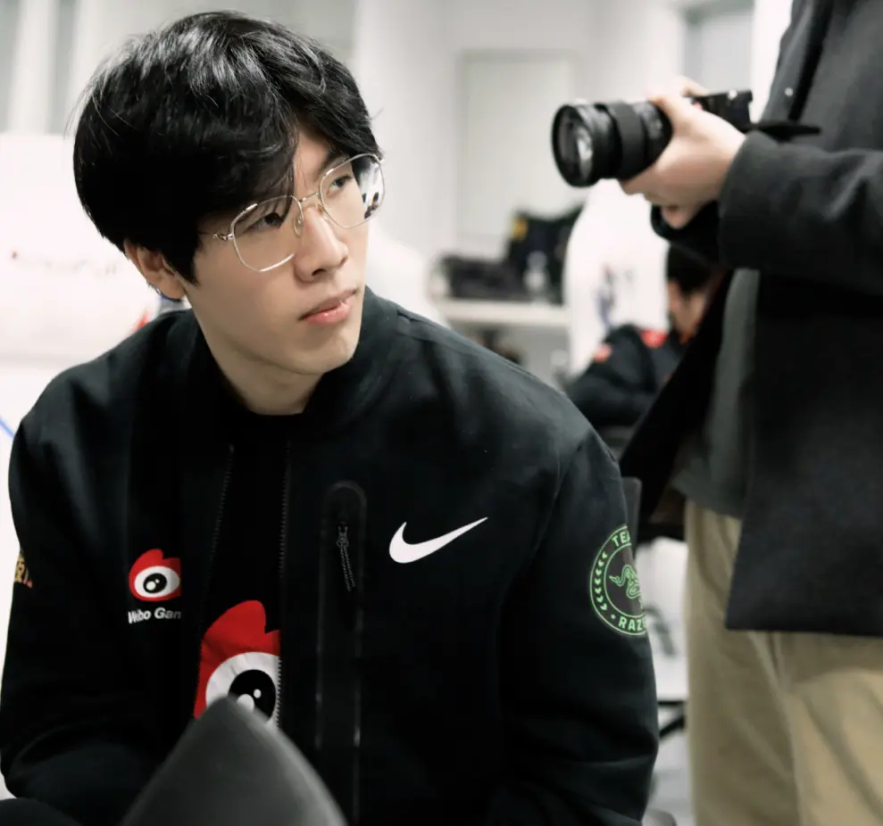 包含TheShy爆冷击败瑞士队，精彩发挥引爆全场！的词条