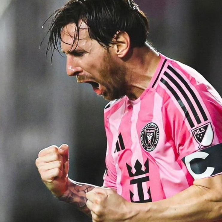 关于梅西连续十场比赛得分超过突破纪录,曼联挑战极限!的信息 关于梅西连续十场比赛得分超过突破纪录,曼联挑战极限!的信息