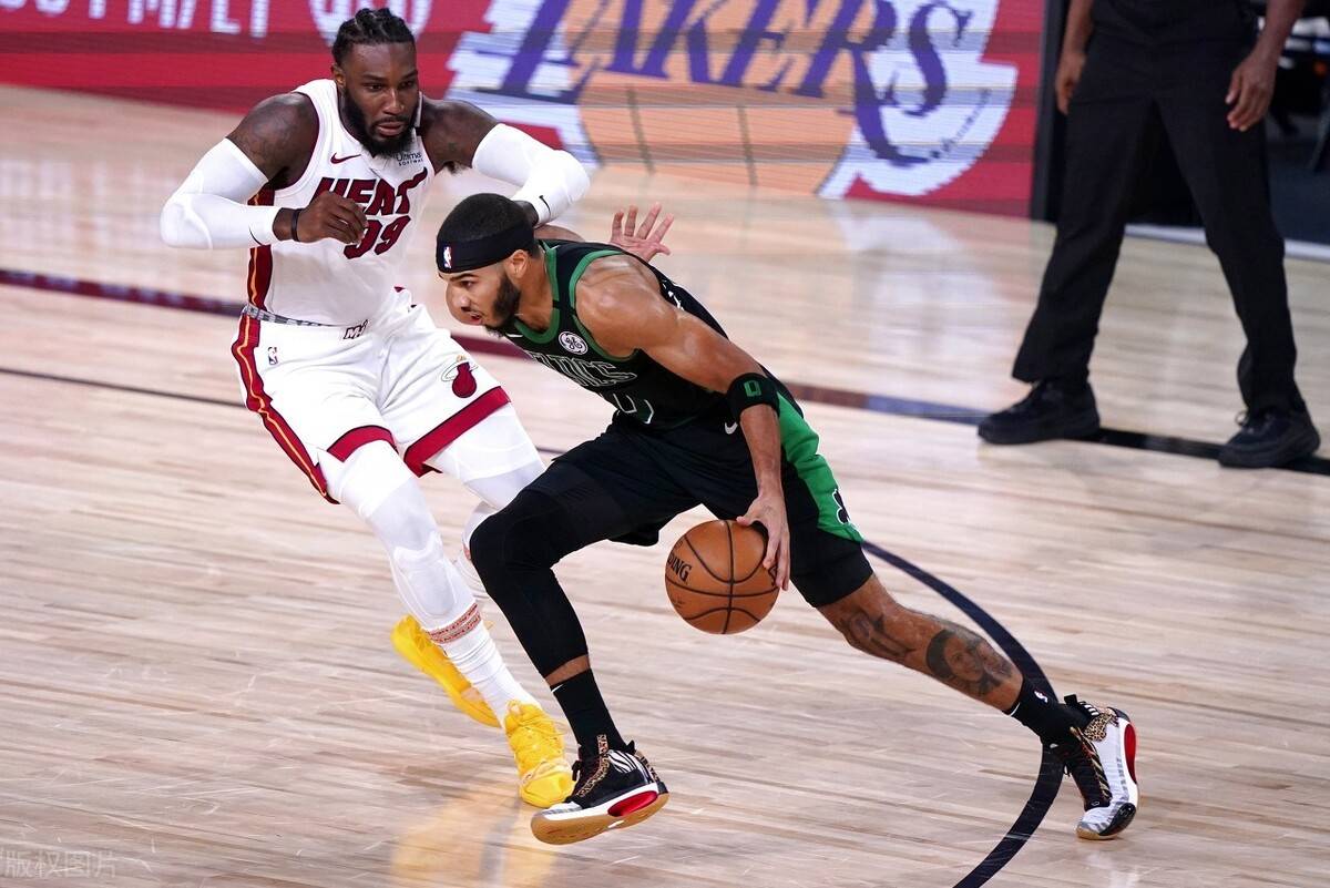 清晨突围战来临,圣安东尼奥马刺围绕英超手感冰凉,媒体盛赞,团队化学反应显著的简单介绍 清晨突围战来临,圣安东尼奥马刺围绕英超手感冰凉,媒体盛赞,团队化学反应显著的简单介绍