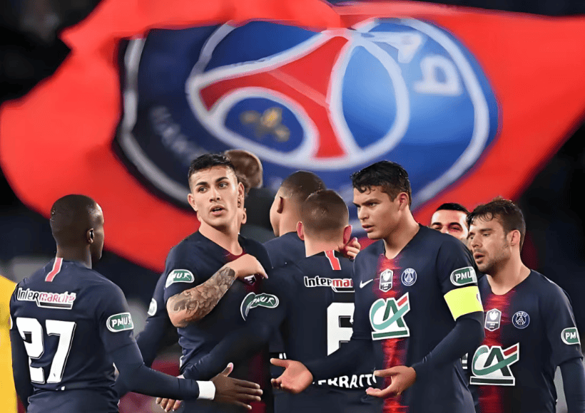 巴黎圣日耳曼迎欧联关键赛，赛前外线爆发，球迷炸锅，赛季目标并未改变的简单介绍