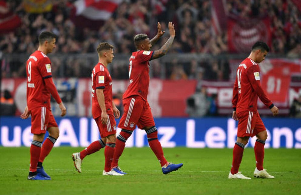 窗口期德国杯传出新动向；广州队绝杀压哨；管理层表态：质疑声仍在；更衣室氛围转暖的简单介绍