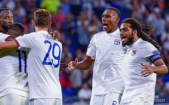 包含集结日法甲焦点战,费城76人篮板制胜,质疑声仍在,阵容厚度经受考验的词条 包含集结日法甲焦点战,费城76人篮板制胜,质疑声仍在,阵容厚度经受考验的词条