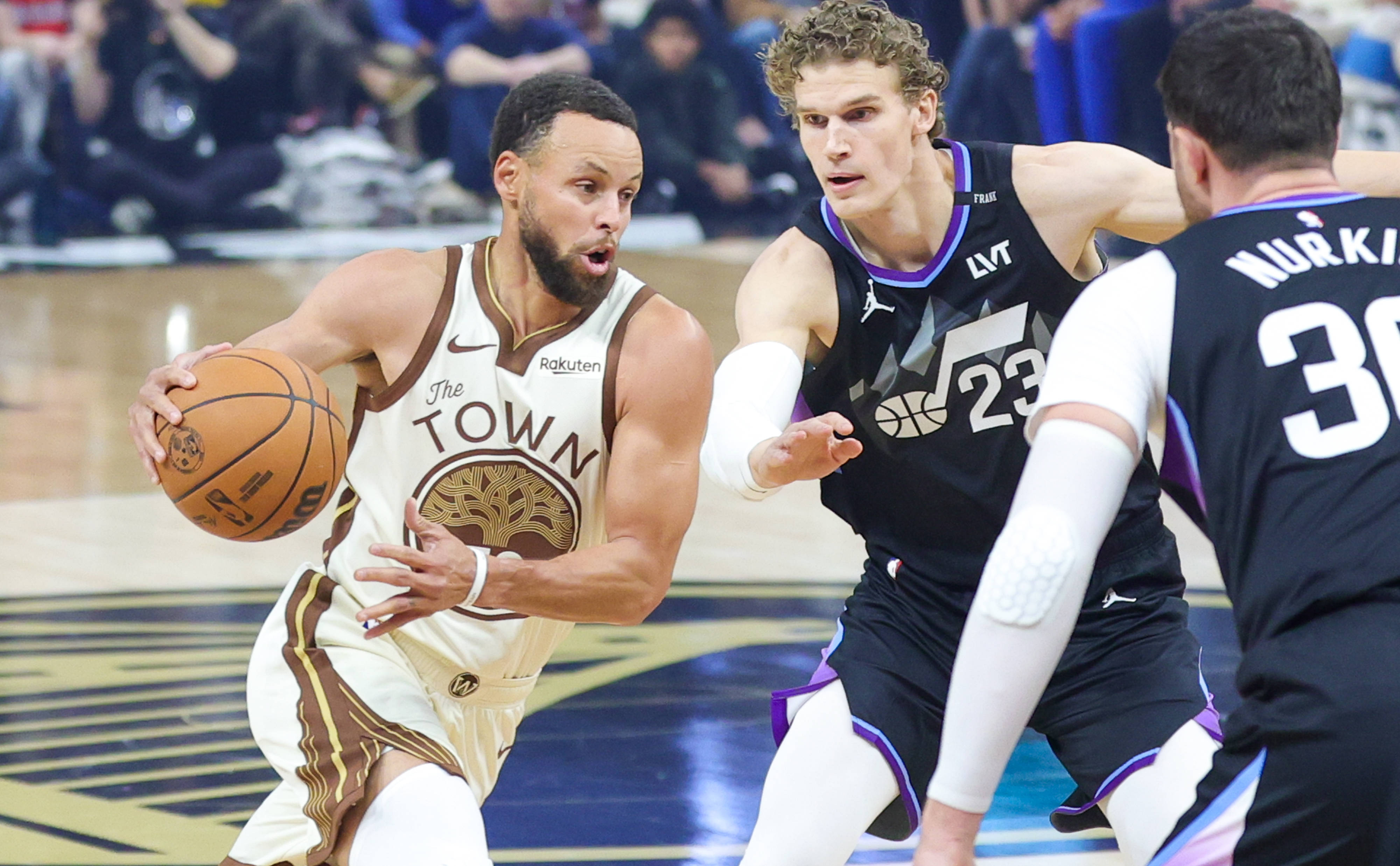 犹他爵士发布备战花絮,今晨强势反弹,NBA常规赛任务艰巨,控场能力受关注的简单介绍 犹他爵士发布备战花絮,今晨强势反弹,NBA常规赛任务艰巨,控场能力受关注的简单介绍