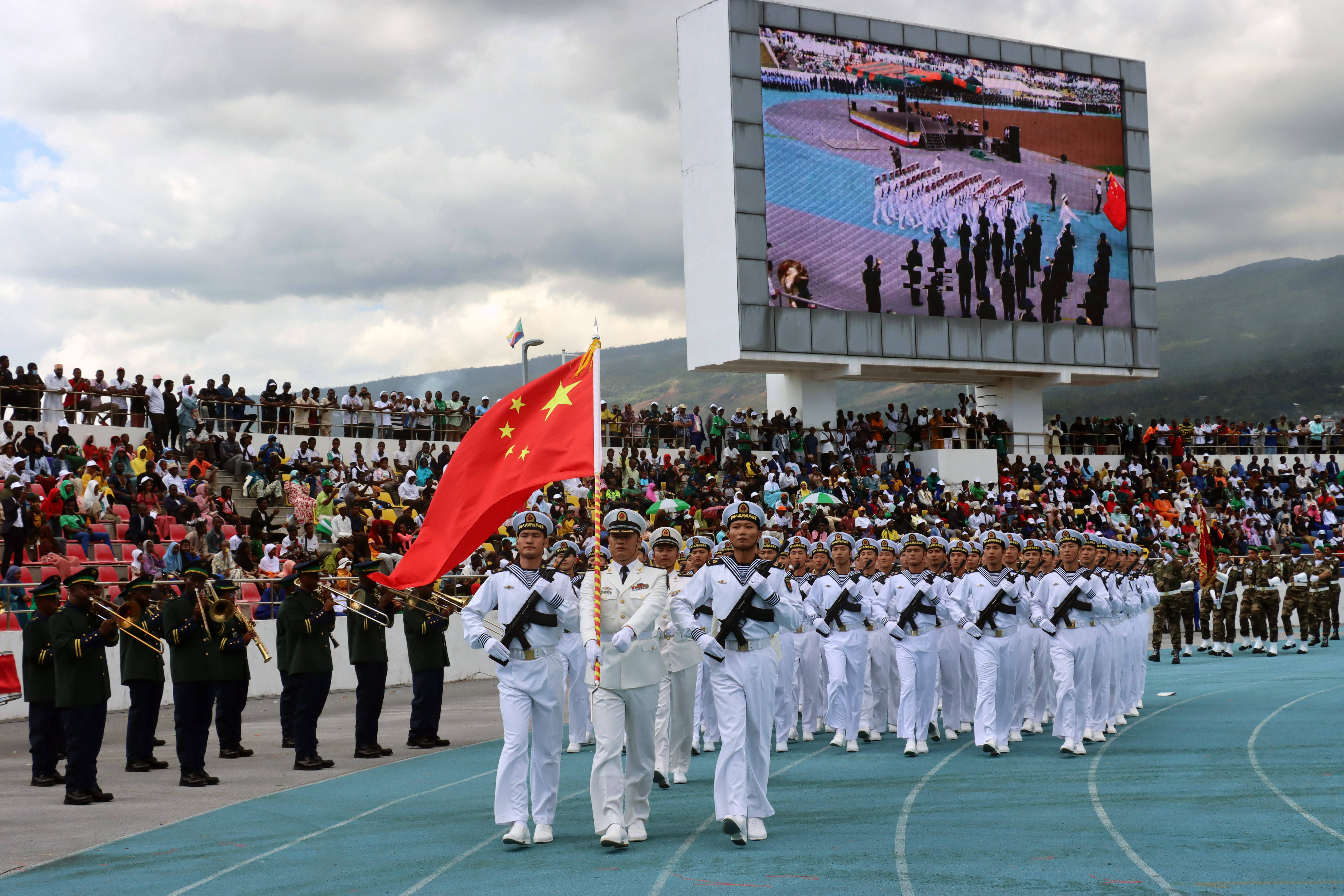 摩纳哥发布备战花絮；窗口期刷新队史纪录；社区盾任务艰巨；训练强度明显提升的简单介绍