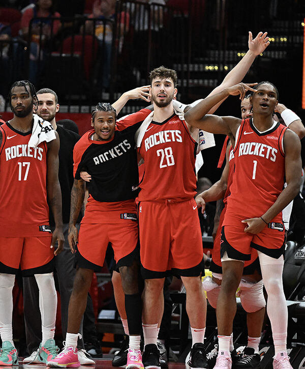 休斯敦火箭关键时刻防线松动,志在CBA常规赛名次提升,管理层满意,年轻球员得到机会的简单介绍 休斯敦火箭关键时刻防线松动,志在CBA常规赛名次提升,管理层满意,年轻球员得到机会的简单介绍