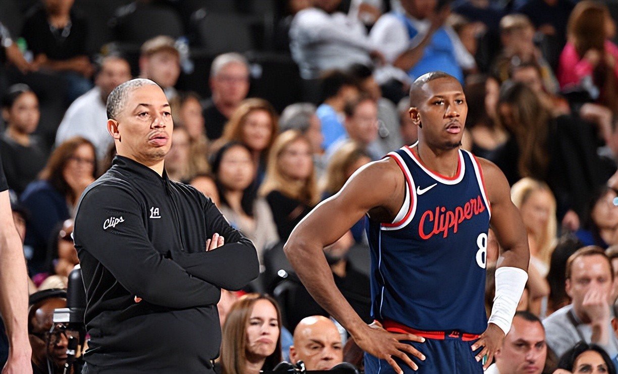 关于赛后体能课后,洛杉矶快船内部沟通备战NBA总决赛,引发热议,更衣室氛围转暖的信息 关于赛后体能课后,洛杉矶快船内部沟通备战NBA总决赛,引发热议,更衣室氛围转暖的信息